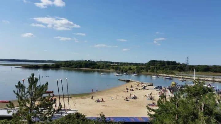 Sea Breeze Cabin Пул Экстерьер фото