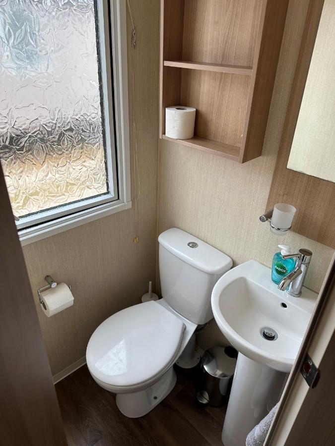 Sea Breeze Cabin Пул Экстерьер фото